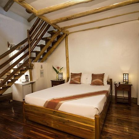 Palo Alto Bed & Breakfast Puerto Princesa Buitenkant foto
