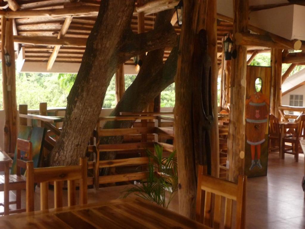 Palo Alto Bed & Breakfast Puerto Princesa Buitenkant foto